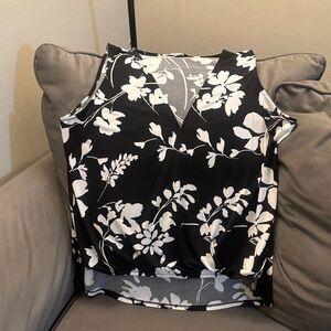 White House Black Market Floral Black and White Women's Top